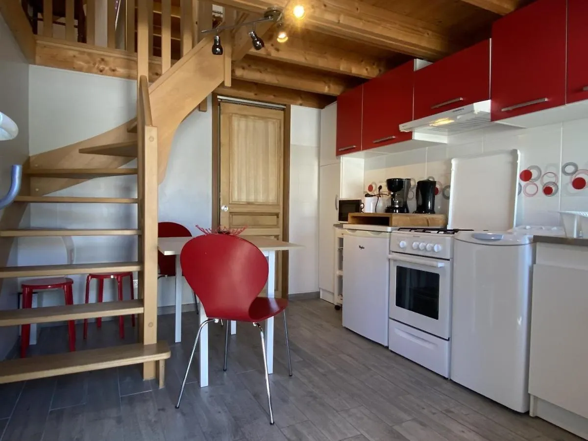 Holiday home Charmante Maison En Pierre A Ete, Proche Mer, Plages, Sentiers Cotiers, Ideale Pour 2 Personnes - Fr-1-397-16 Etel